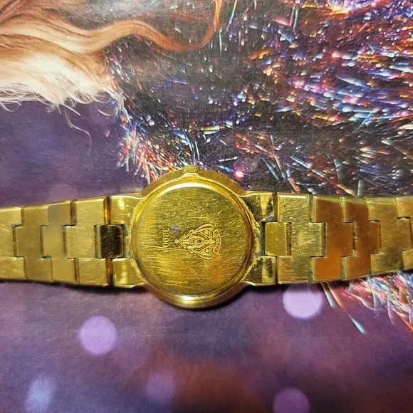 2XHP- VINTAGE WOMEN'S GUCCI BLACK FACE GOLD PLATED,STAINLESS STEEL WATCH/#3300L - Picture 5 of 13